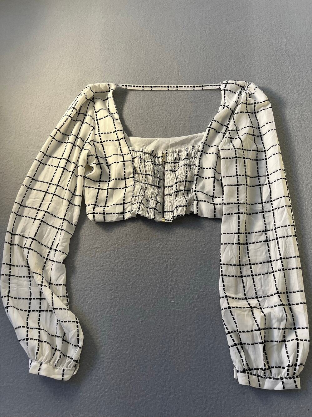 Emory Park White Black Grid Print Long Sleeve Crop Top Small